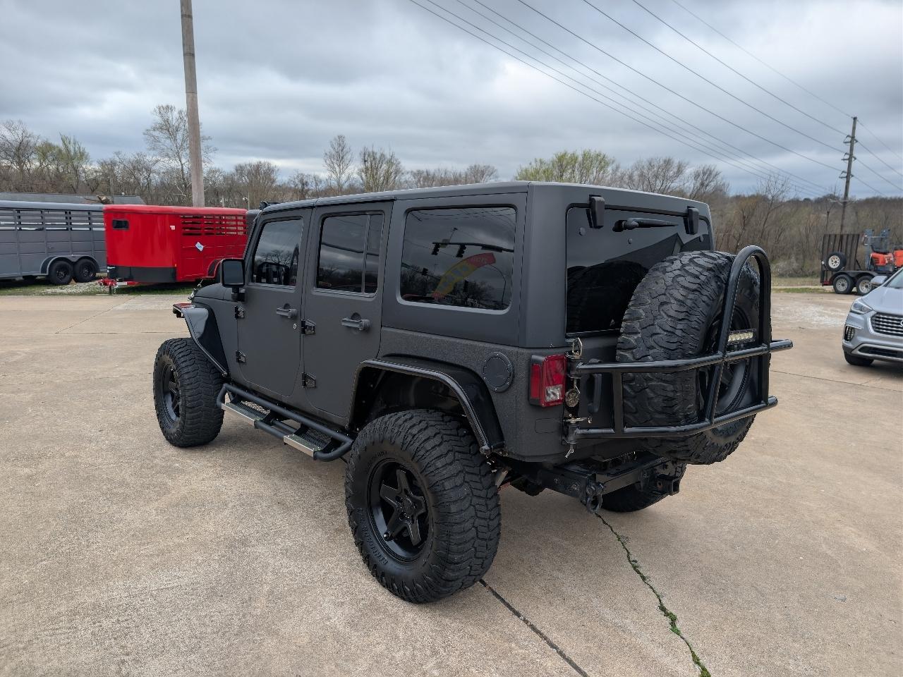 Jeep Wrangler Unlimited 4WD 4dr Rubicon 2012