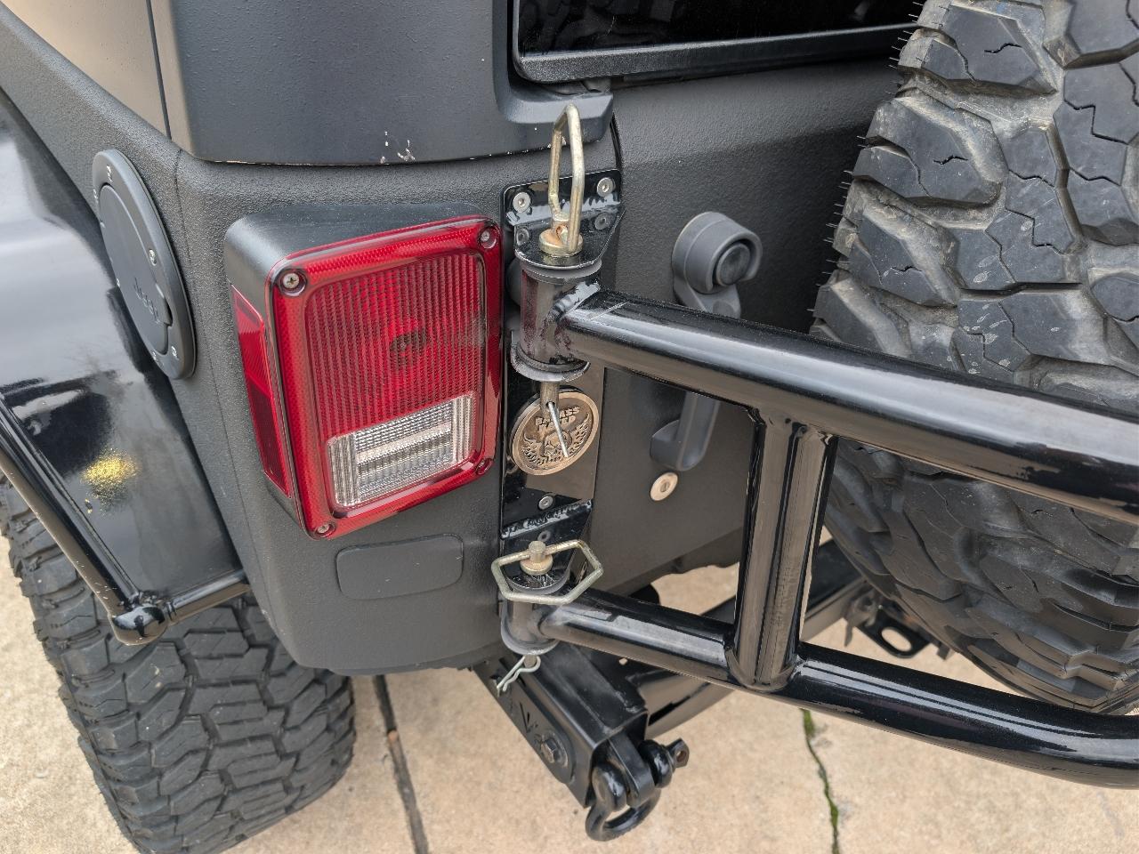 Jeep Wrangler Unlimited 4WD 4dr Rubicon 2012