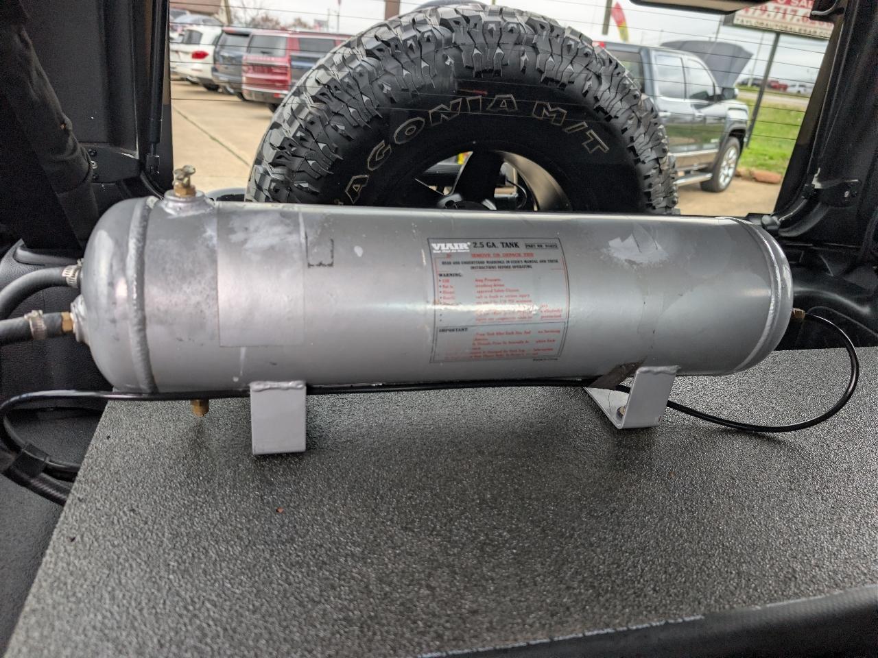 Jeep Wrangler Unlimited 4WD 4dr Rubicon 2012