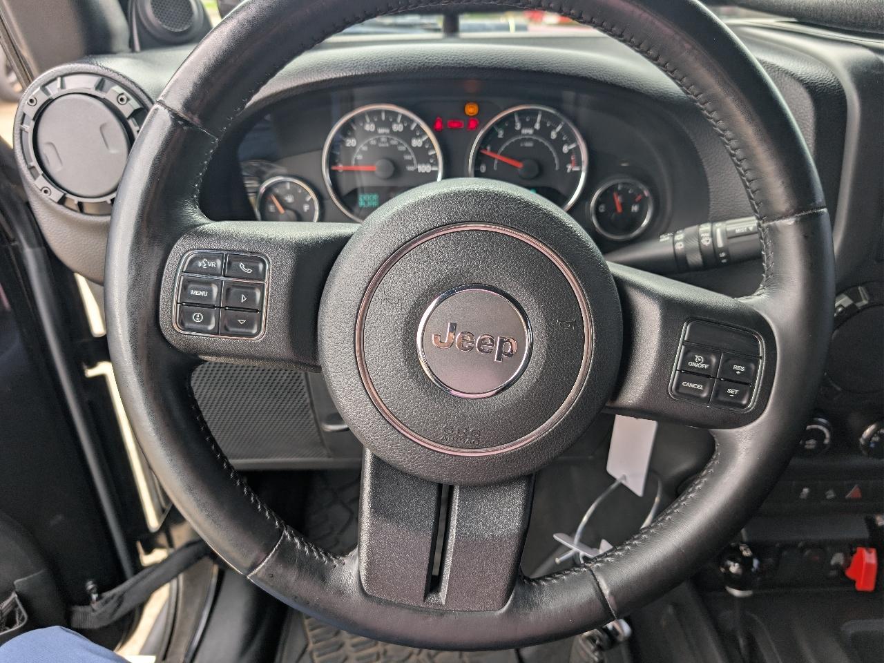 Jeep Wrangler Unlimited 4WD 4dr Rubicon 2012