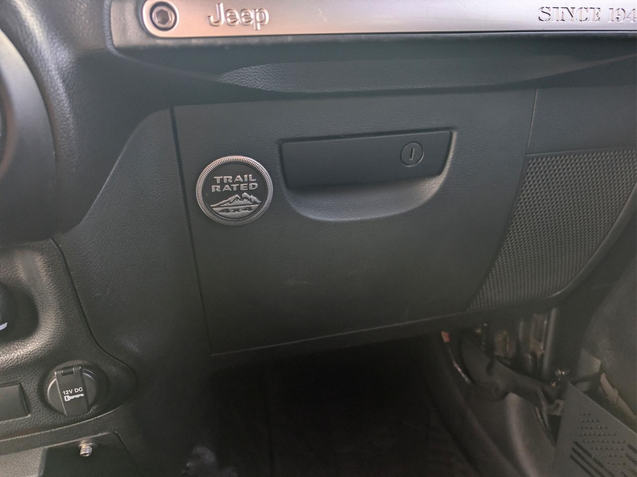 Jeep Wrangler Unlimited 4WD 4dr Rubicon 2012