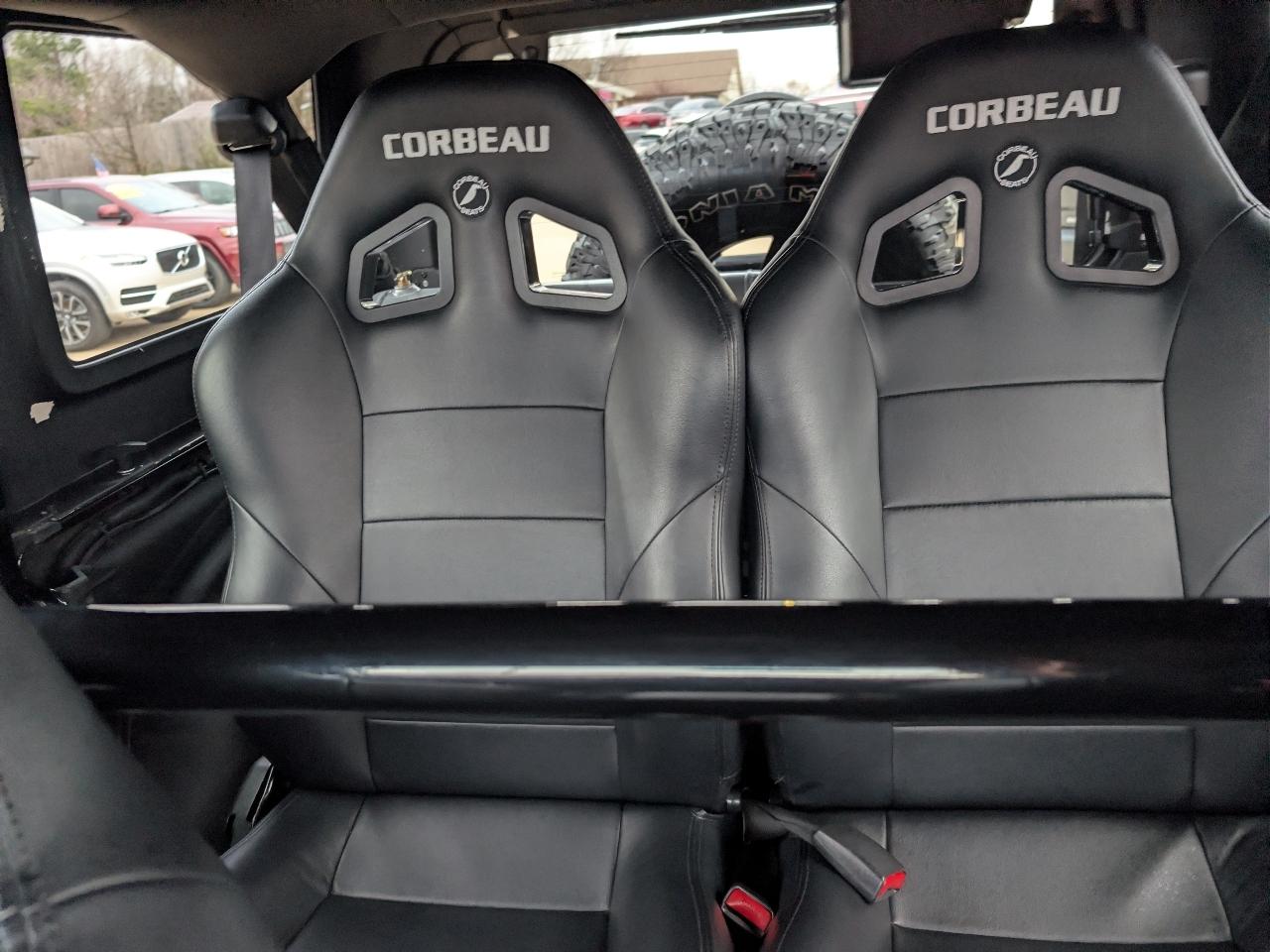 Jeep Wrangler Unlimited 4WD 4dr Rubicon 2012