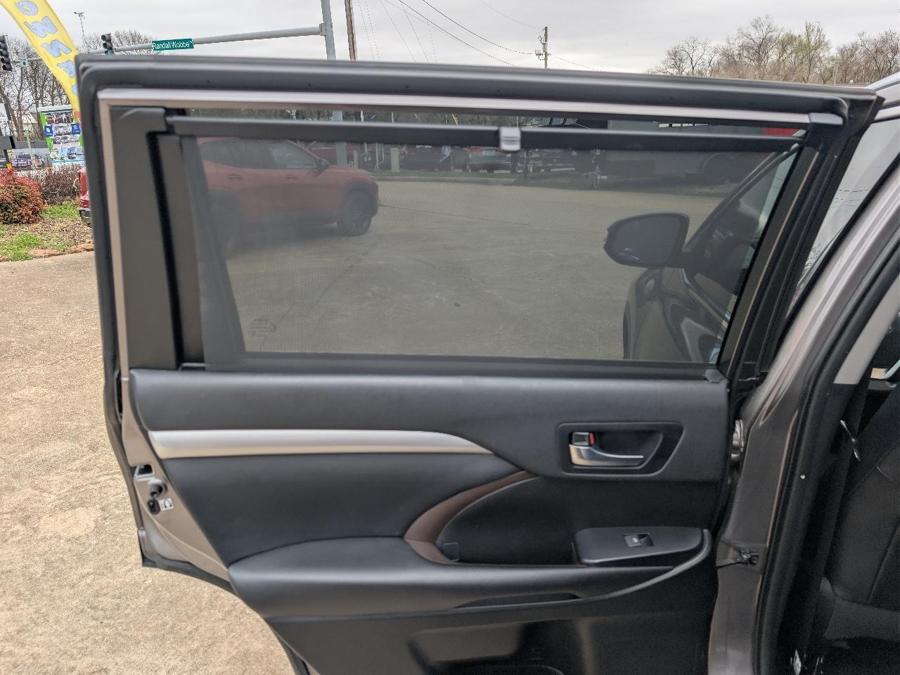 Toyota Highlander XLE AWD V6 2019