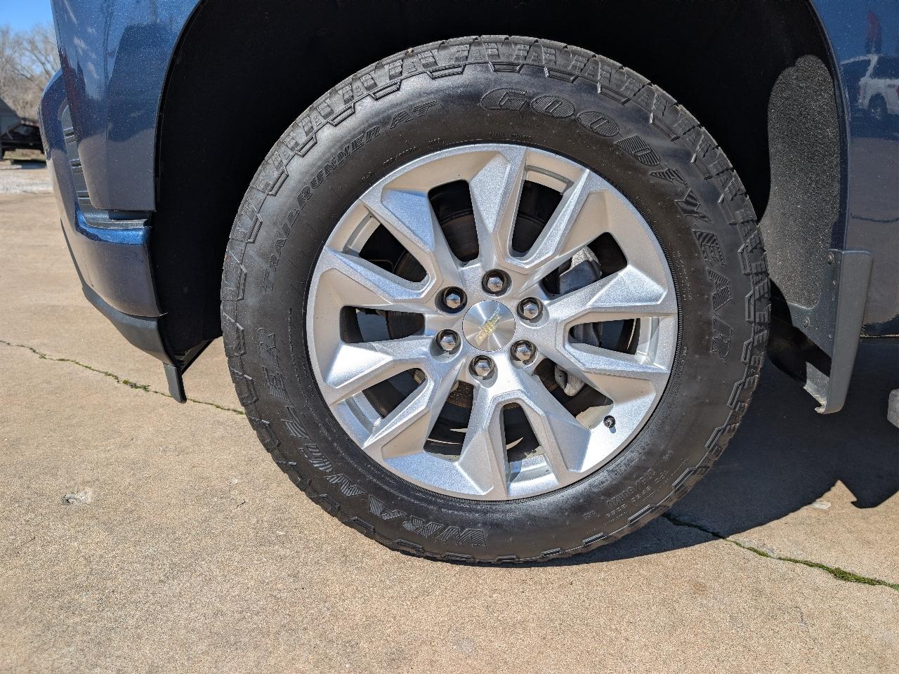 Chevrolet Silverado 1500 4WD Double Cab 147" Custom 2019