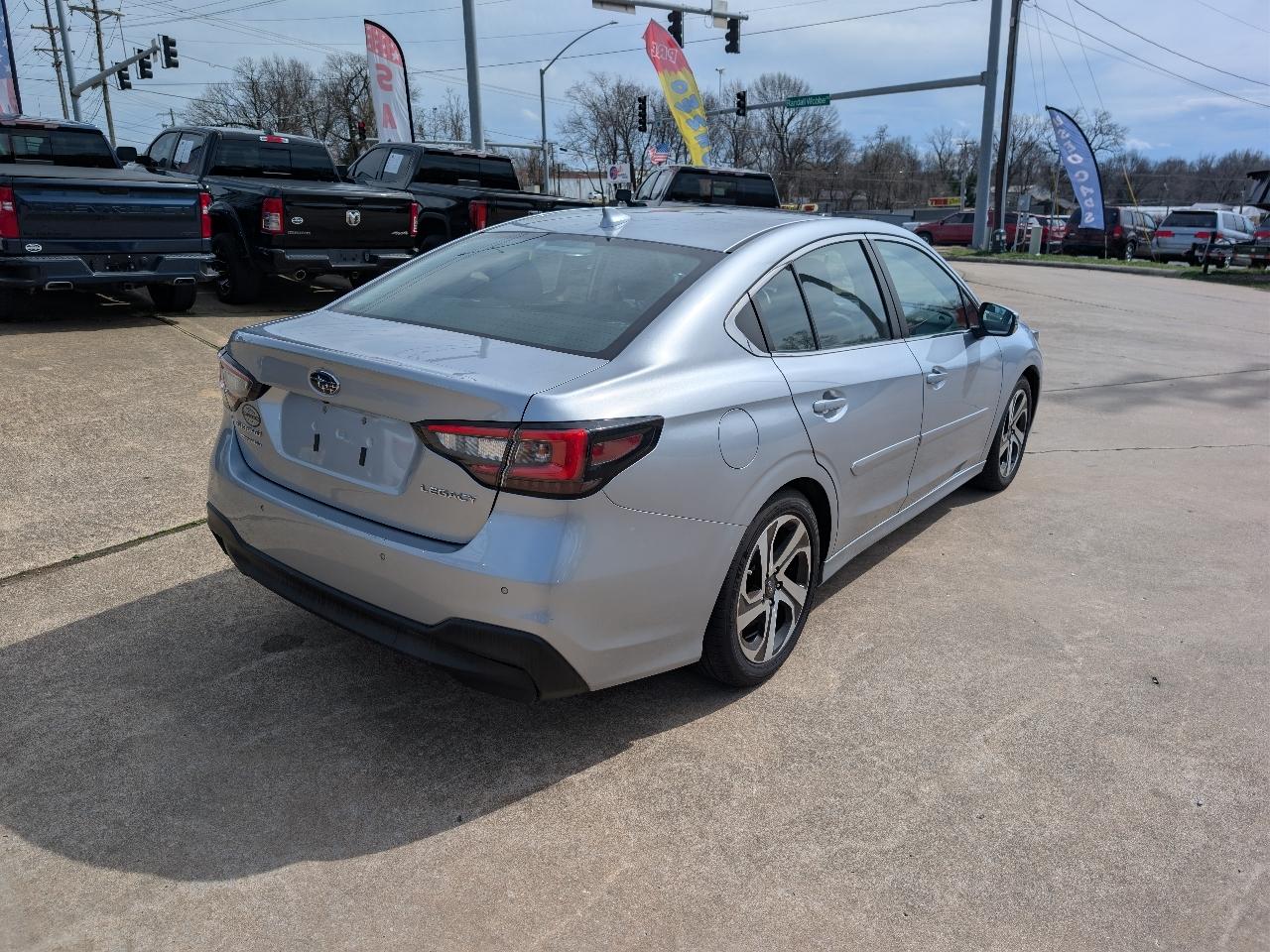 Subaru Legacy Limited CVT 2022