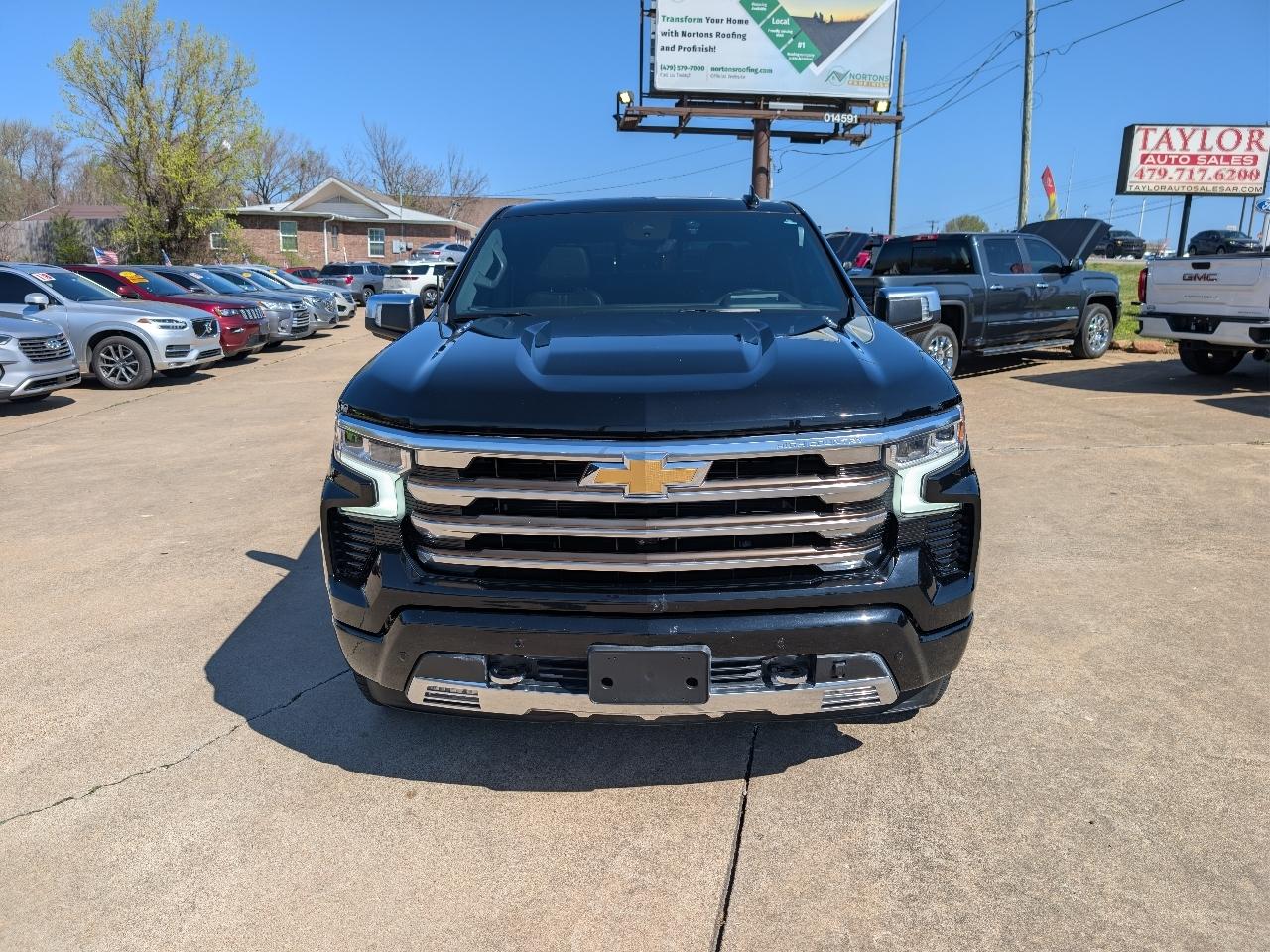 Chevrolet Silverado 1500 4WD Crew Cab 147" High Country 2022