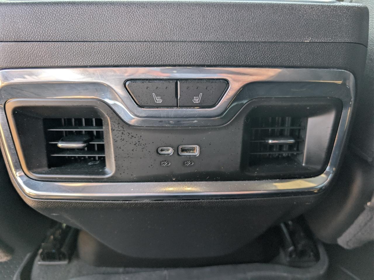 Chevrolet Silverado 1500 4WD Crew Cab 147" High Country 2022