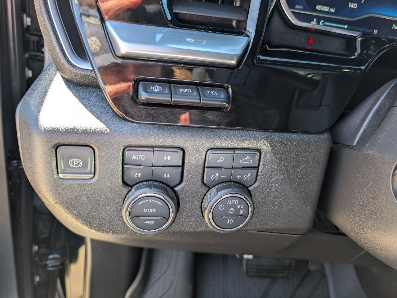 Chevrolet Silverado 1500 4WD Crew Cab 147" High Country 2022