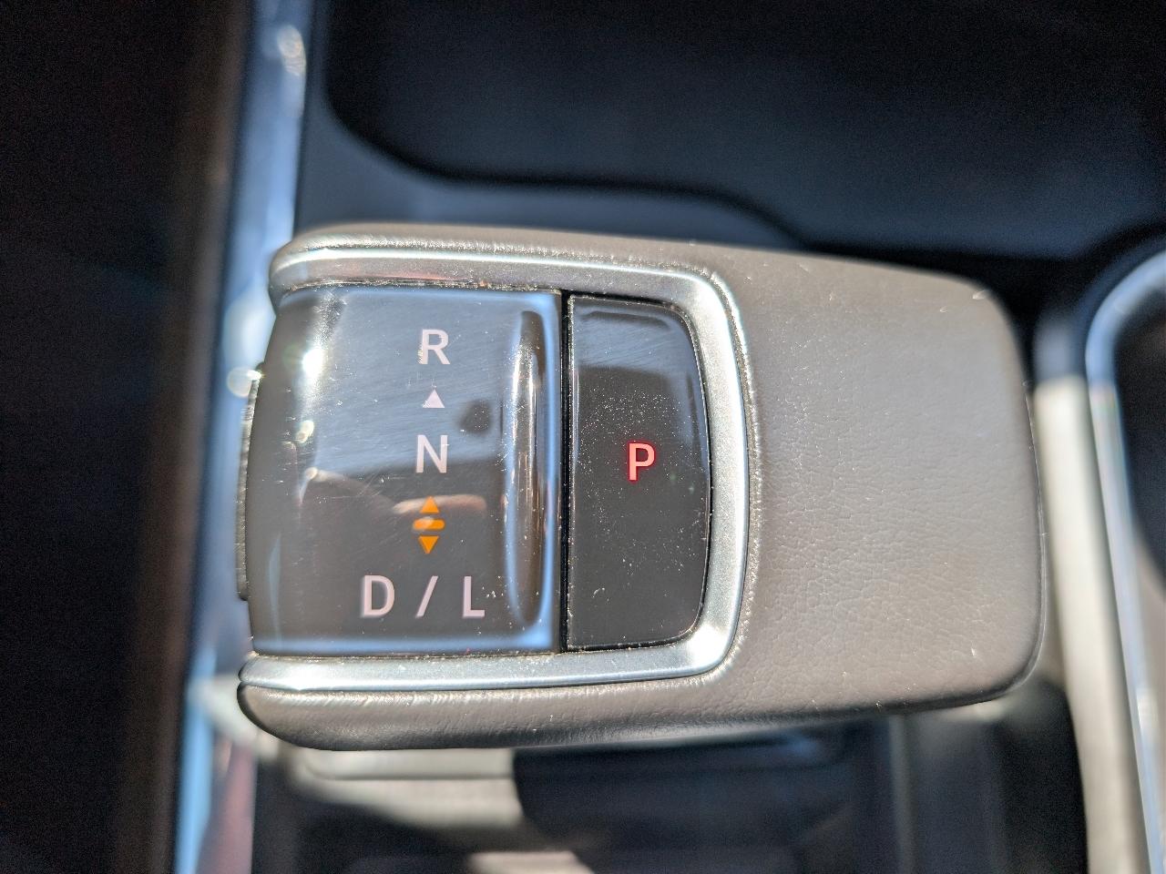 Chevrolet Silverado 1500 4WD Crew Cab 147" High Country 2022