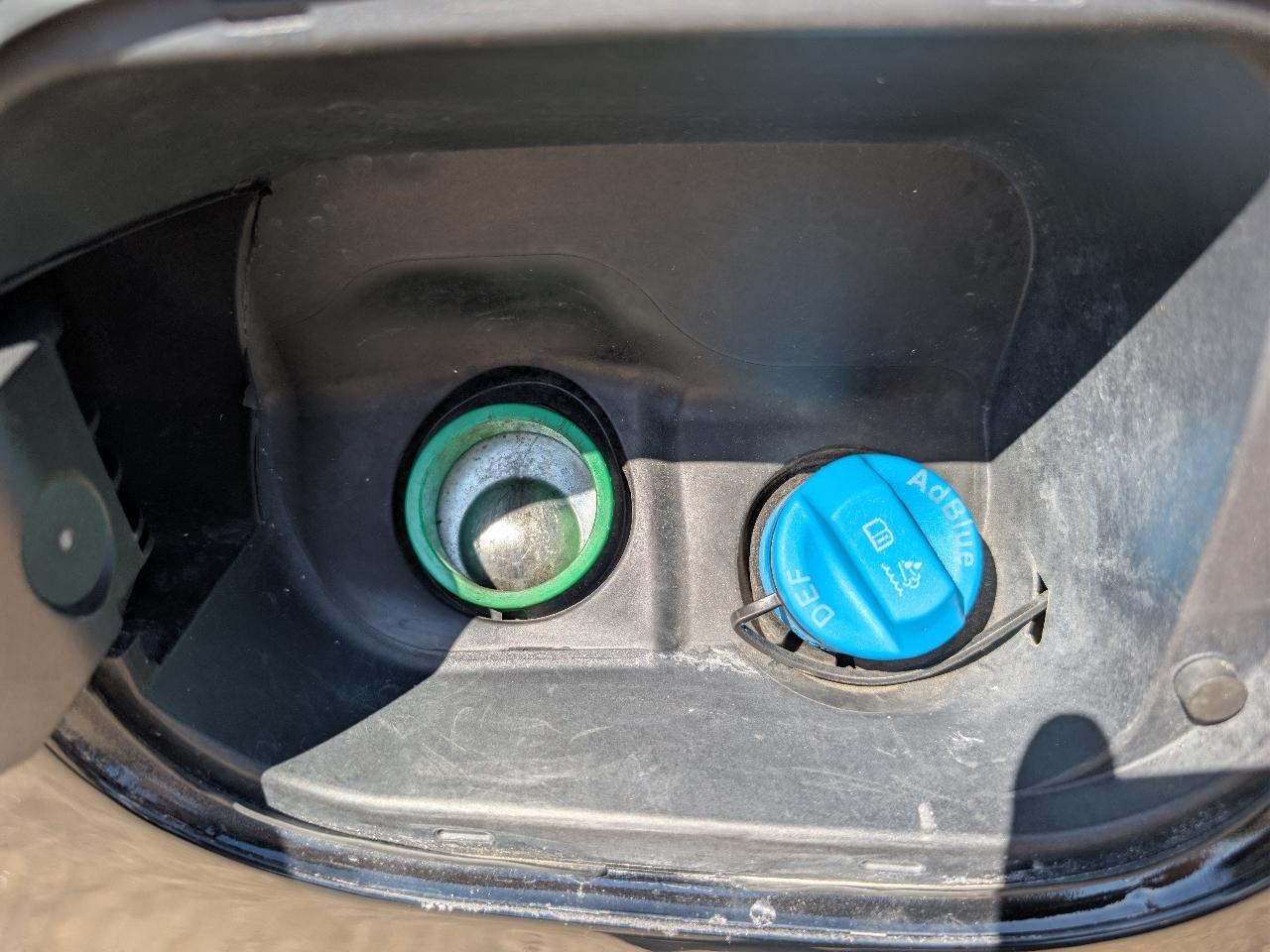 Chevrolet Silverado 1500 4WD Crew Cab 147" High Country 2022