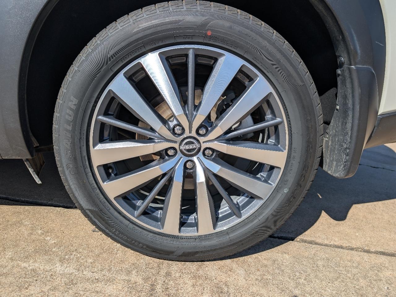 Nissan Pathfinder Platinum 4WD 2022