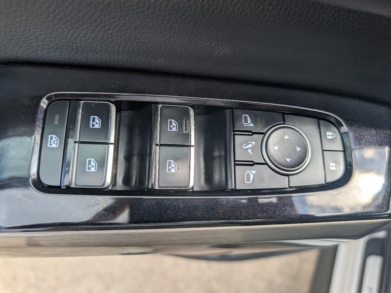 Nissan Pathfinder Platinum 4WD 2022