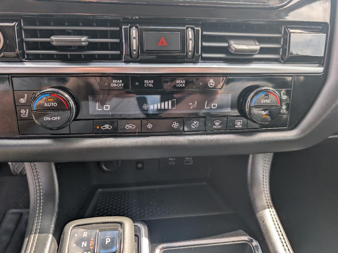 Nissan Pathfinder Platinum 4WD 2022