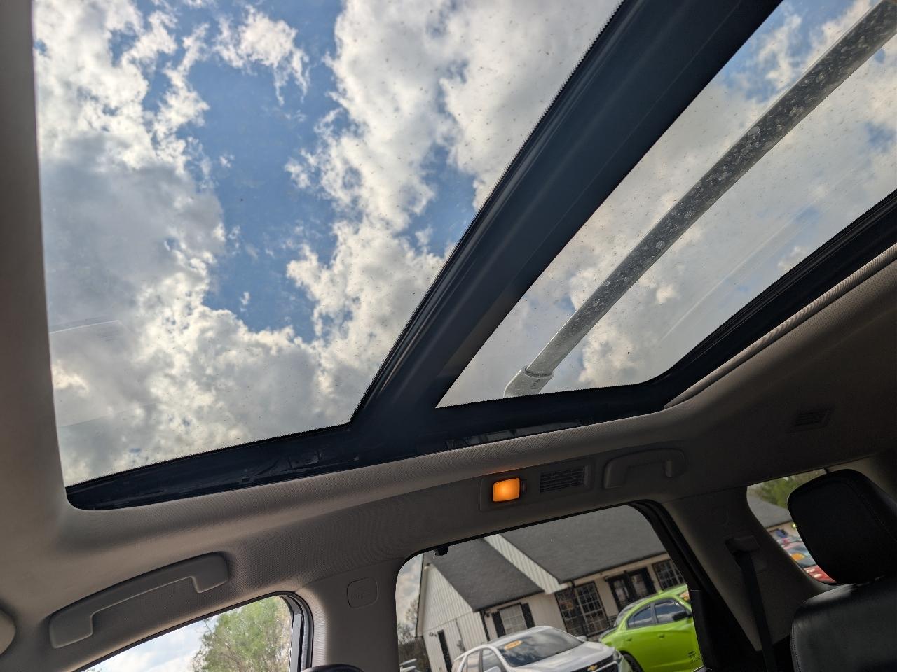 Nissan Pathfinder Platinum 4WD 2022