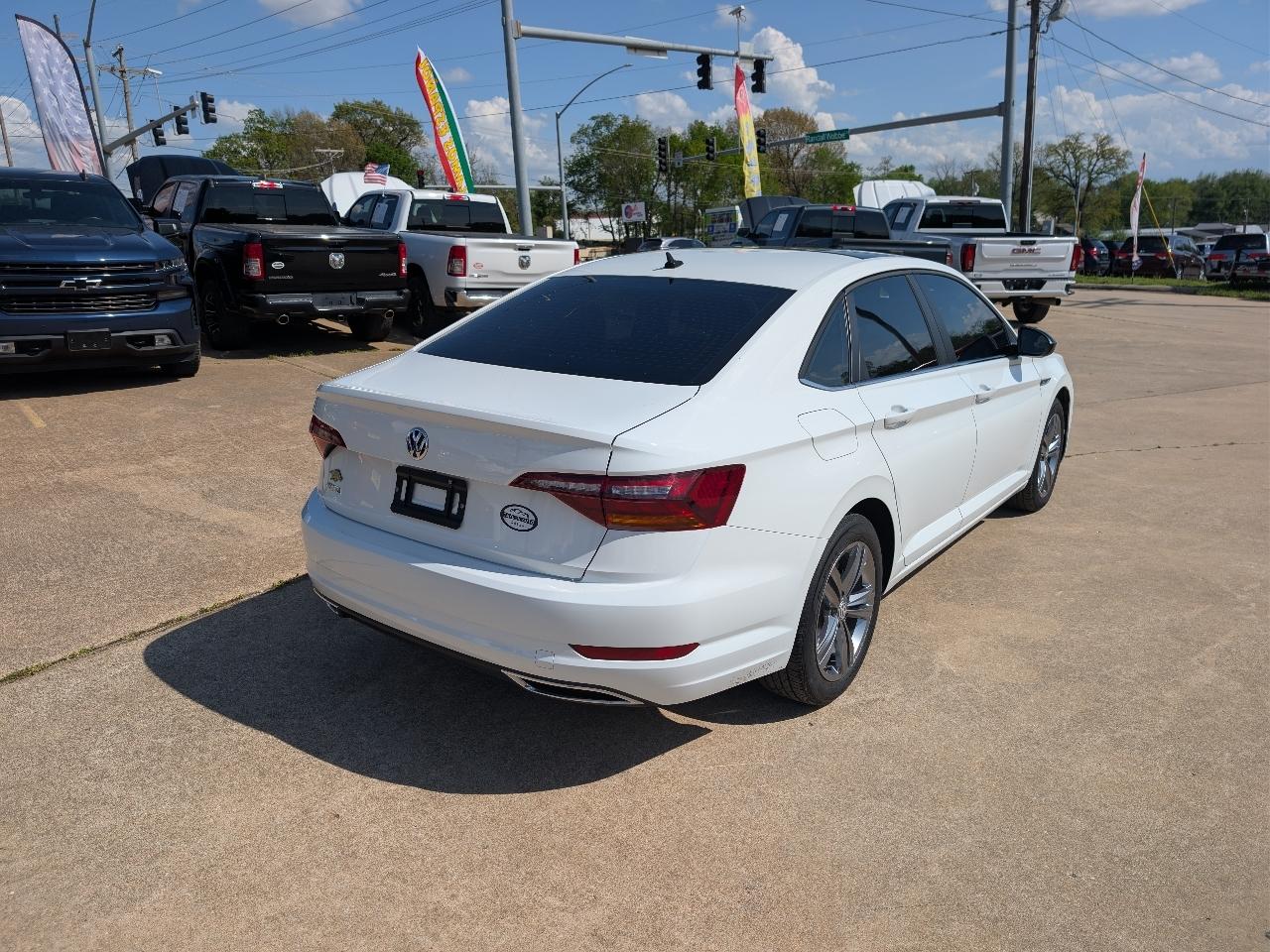 Volkswagen Jetta R-Line Auto 2019