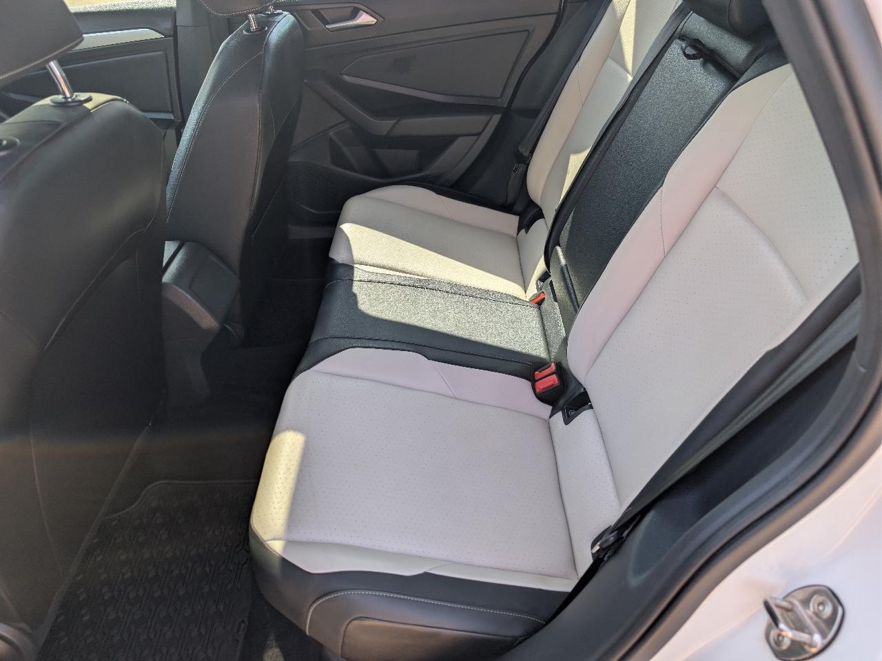 Volkswagen Jetta R-Line Auto 2019