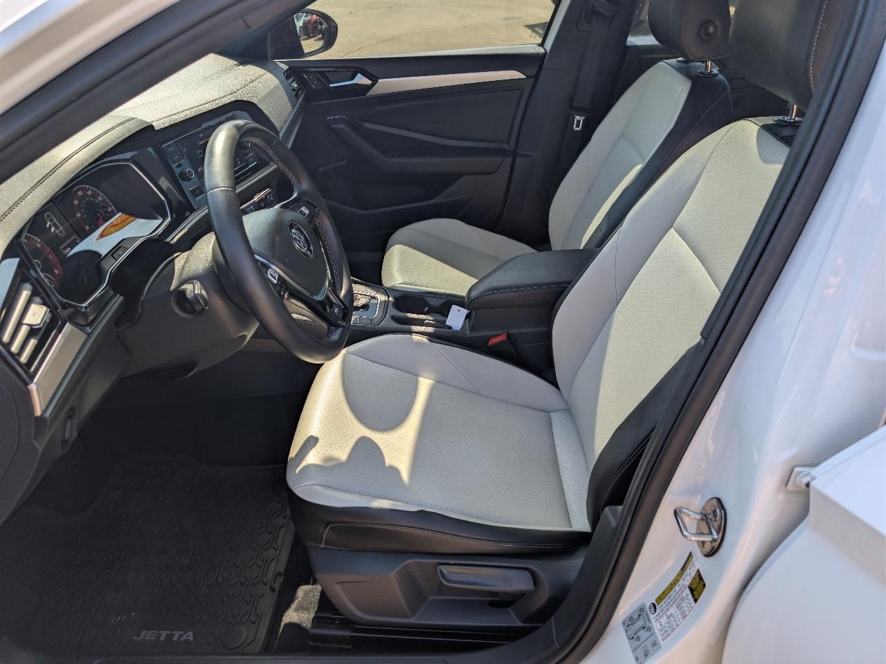 Volkswagen Jetta R-Line Auto 2019