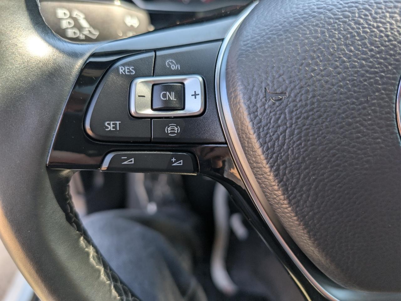 Volkswagen Jetta R-Line Auto 2019