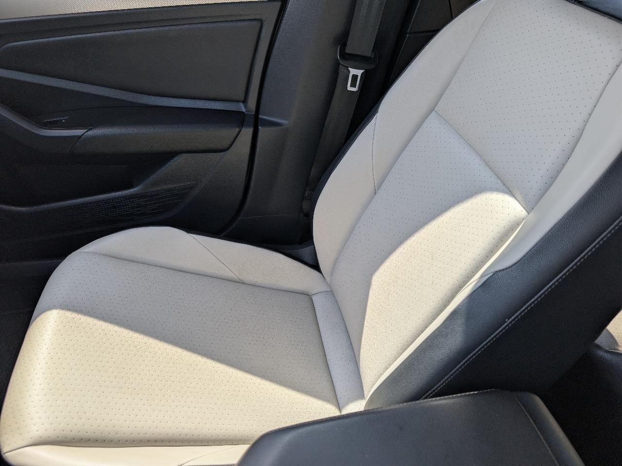 Volkswagen Jetta R-Line Auto 2019