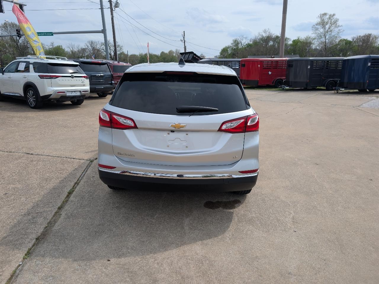 Chevrolet Equinox FWD 4dr LT w/1LT 2021
