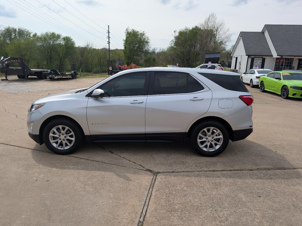 Chevrolet Equinox FWD 4dr LT w/1LT 2021
