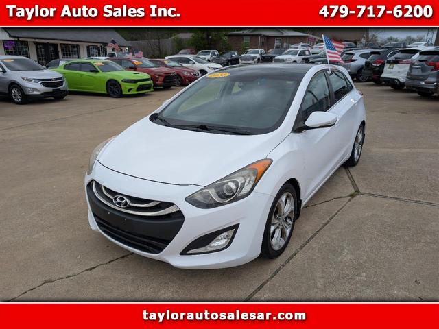 White 2014 Hyundai Elantra GT SE FWD Hatchback Automatic