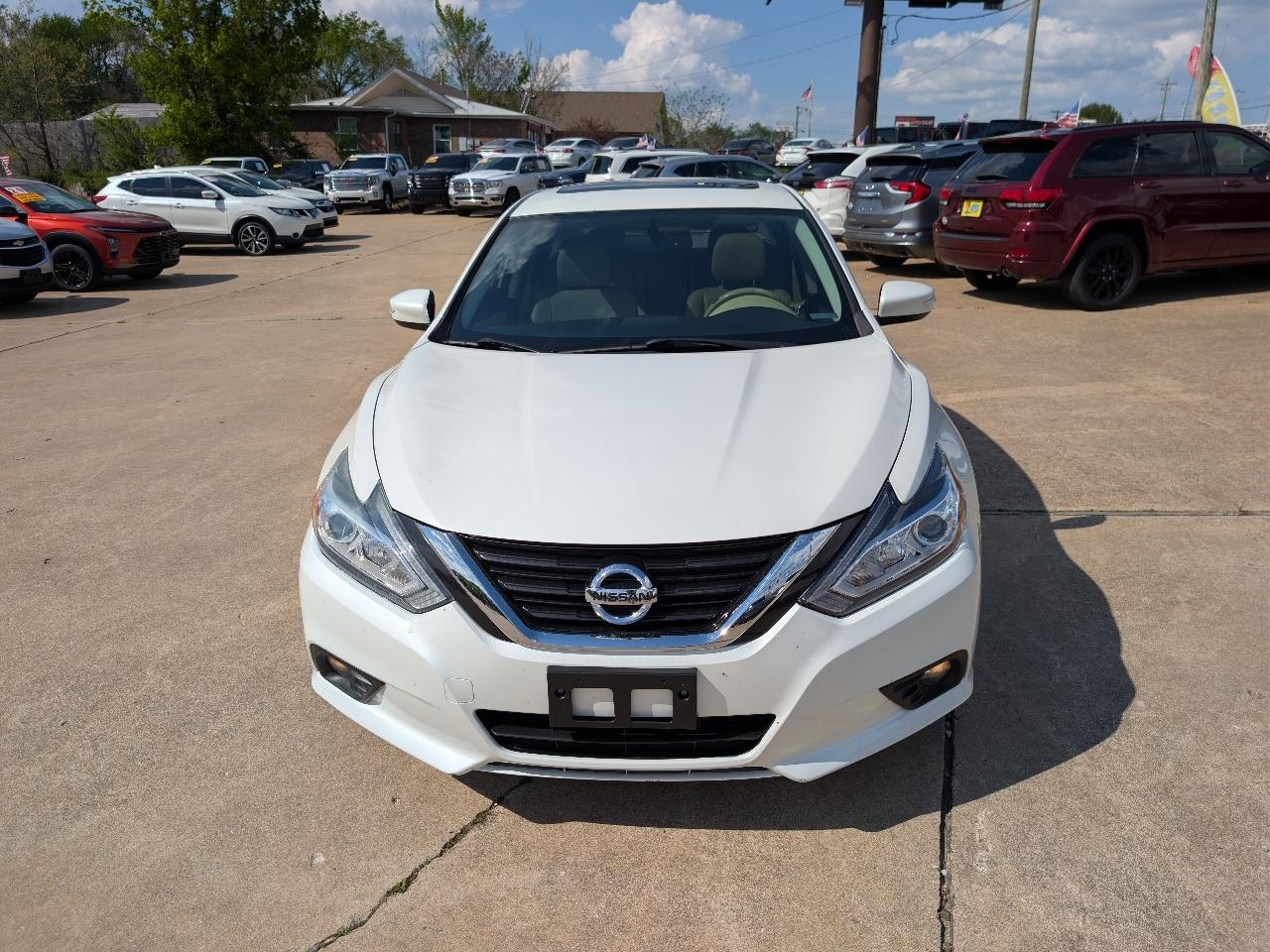 Nissan Altima 4dr Sdn I4 2.5 SL 2016