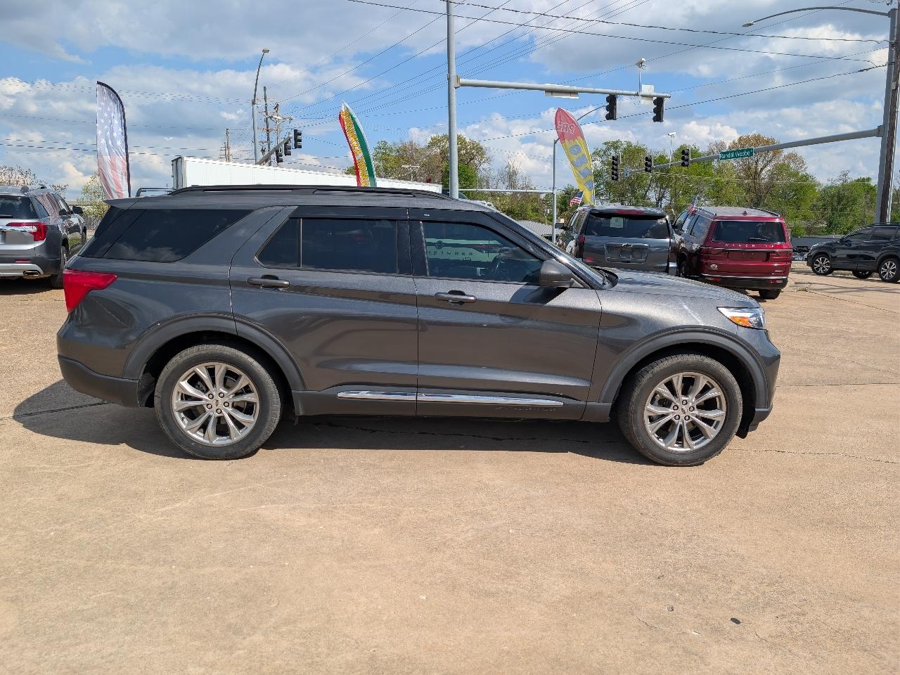 Ford Explorer XLT 4WD 2020