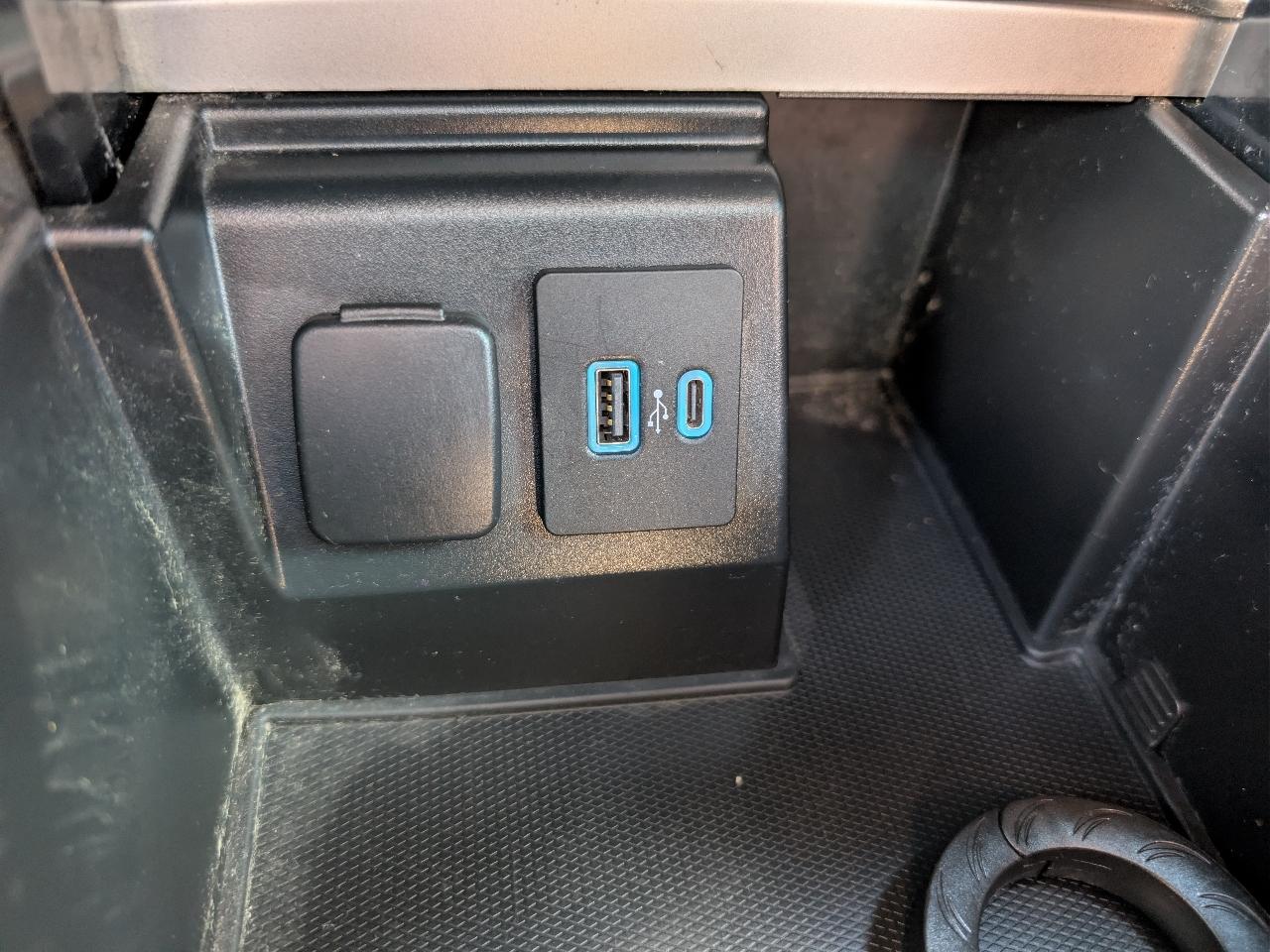 Ford Explorer XLT 4WD 2020