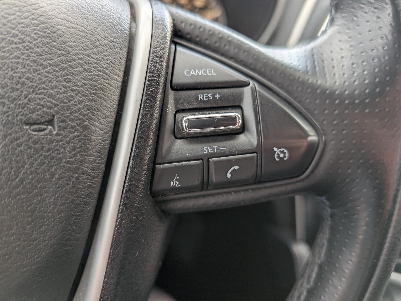 Nissan Maxima SV 3.5L *Ltd Avail* 2017