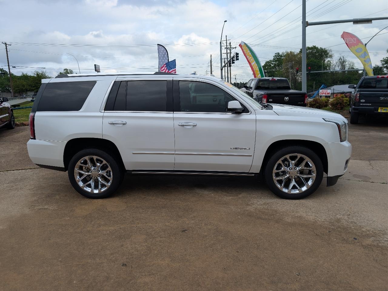 GMC Yukon 4WD 4dr Denali 2017