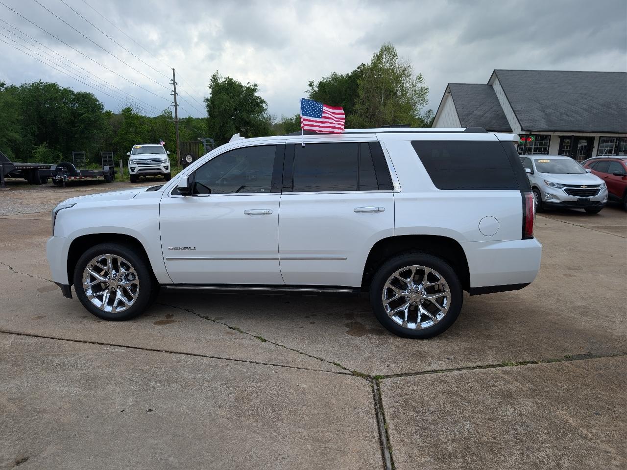 GMC Yukon 4WD 4dr Denali 2017