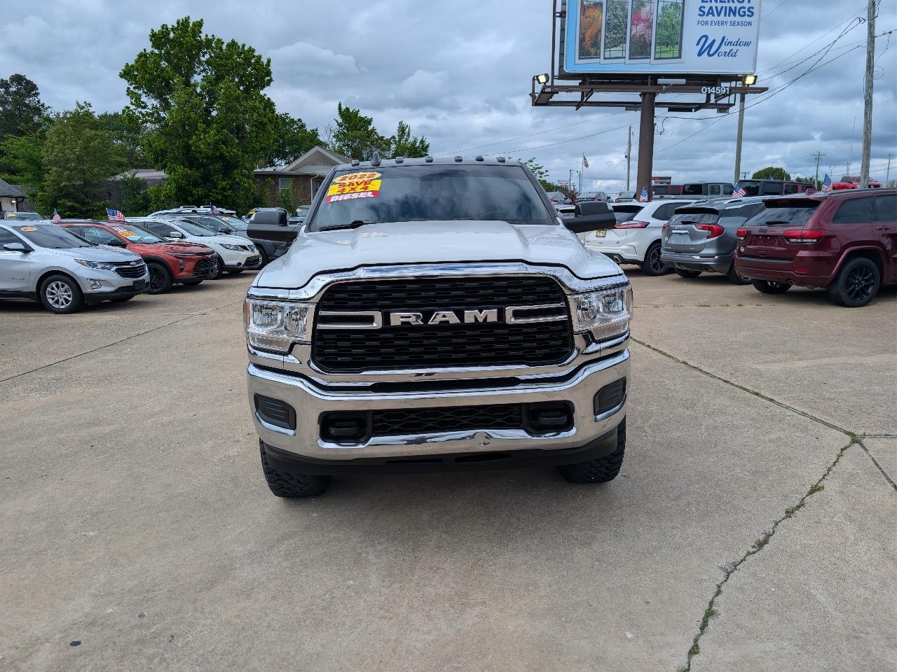 RAM 2500 Lone Star 4x4 Crew Cab 6'4" Box 2022