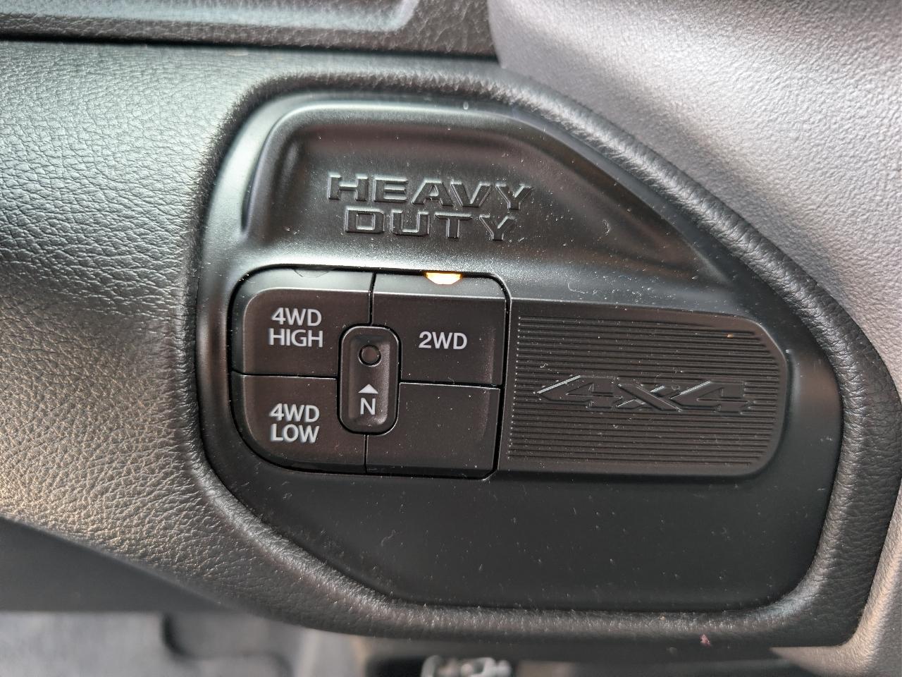 RAM 2500 Lone Star 4x4 Crew Cab 6'4" Box 2022