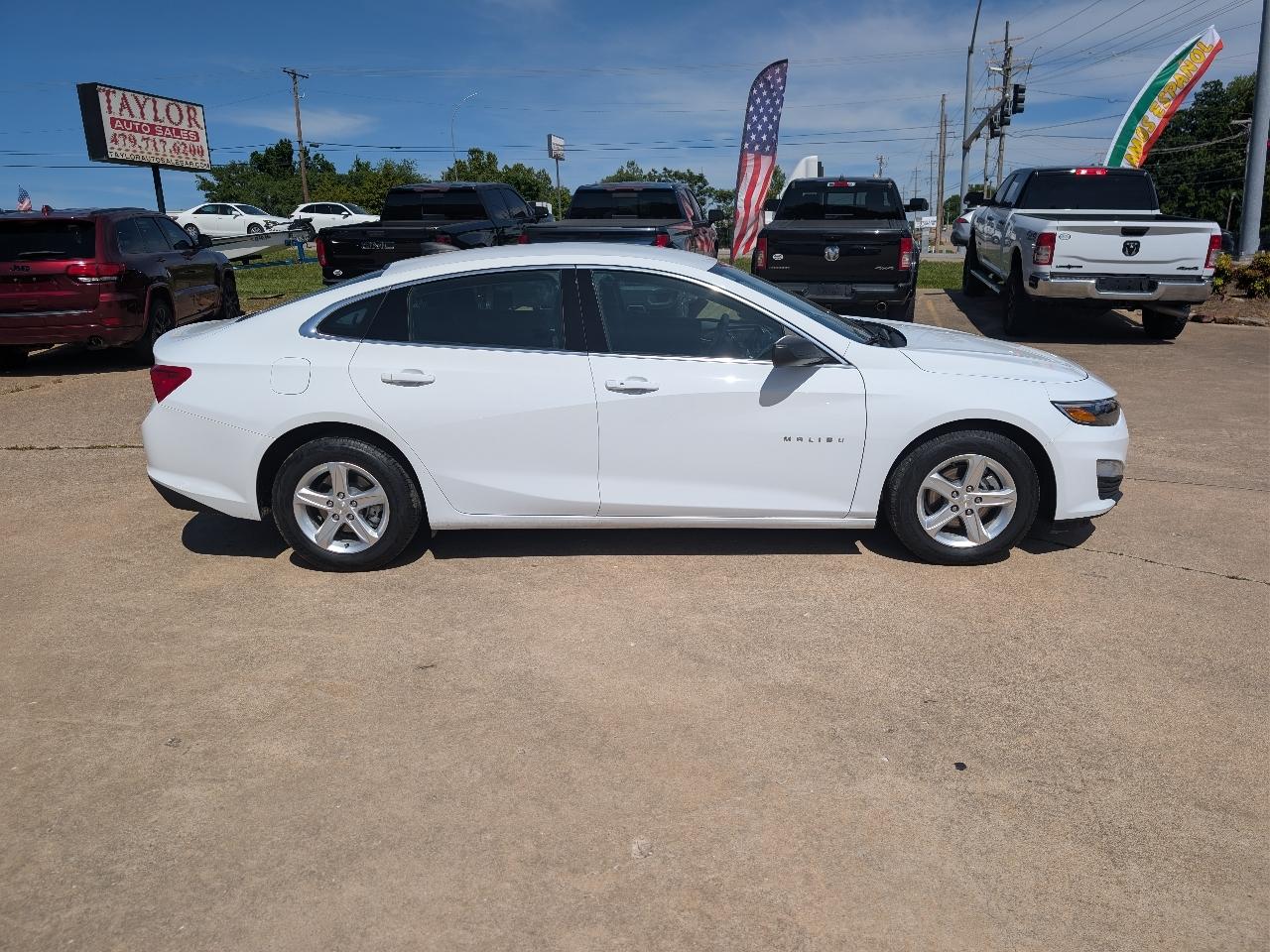 Chevrolet Malibu 4dr Sdn LS w/1FL 2024