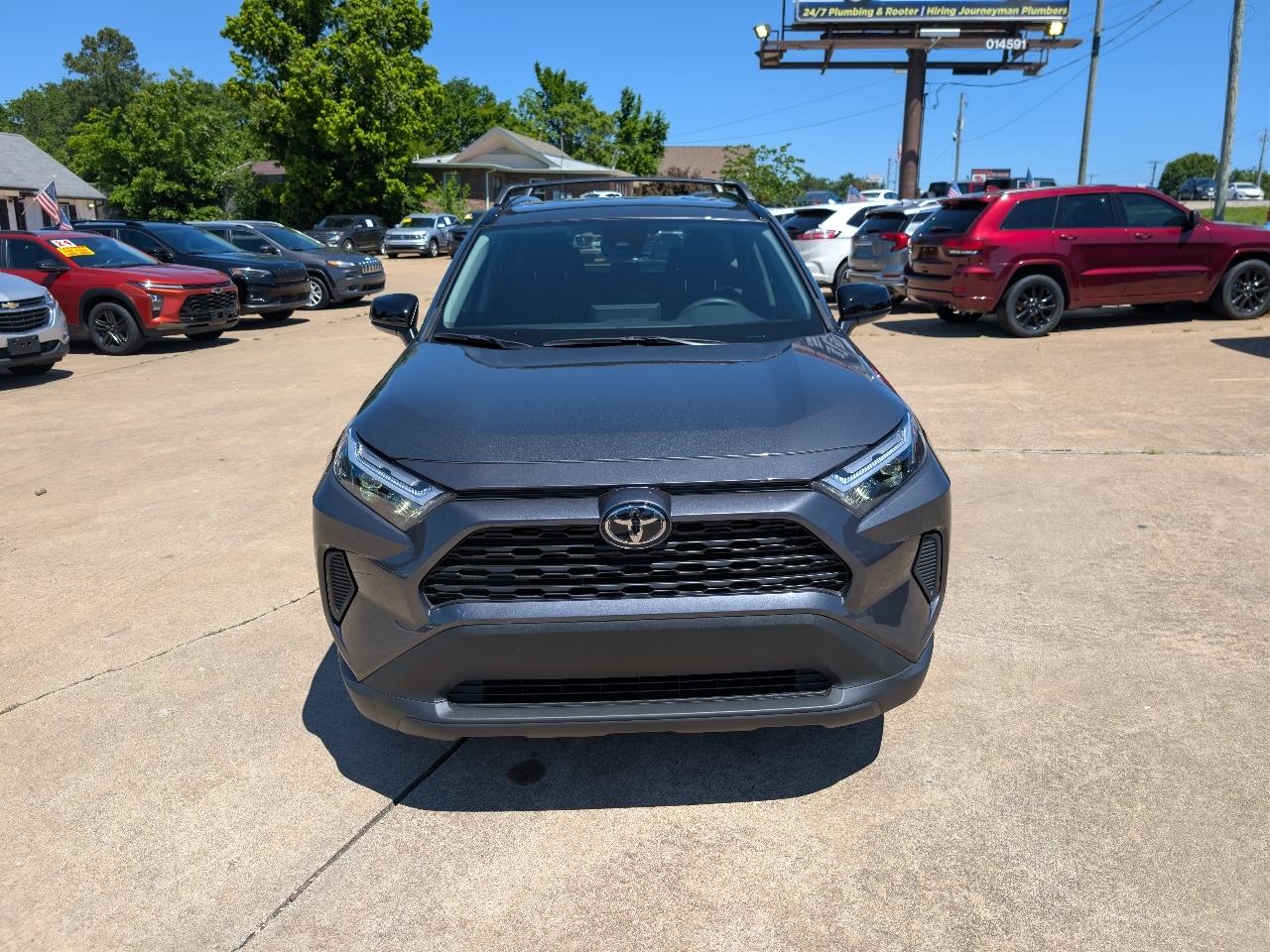 Toyota RAV4 Hybrid LE AWD (Natl) 2025