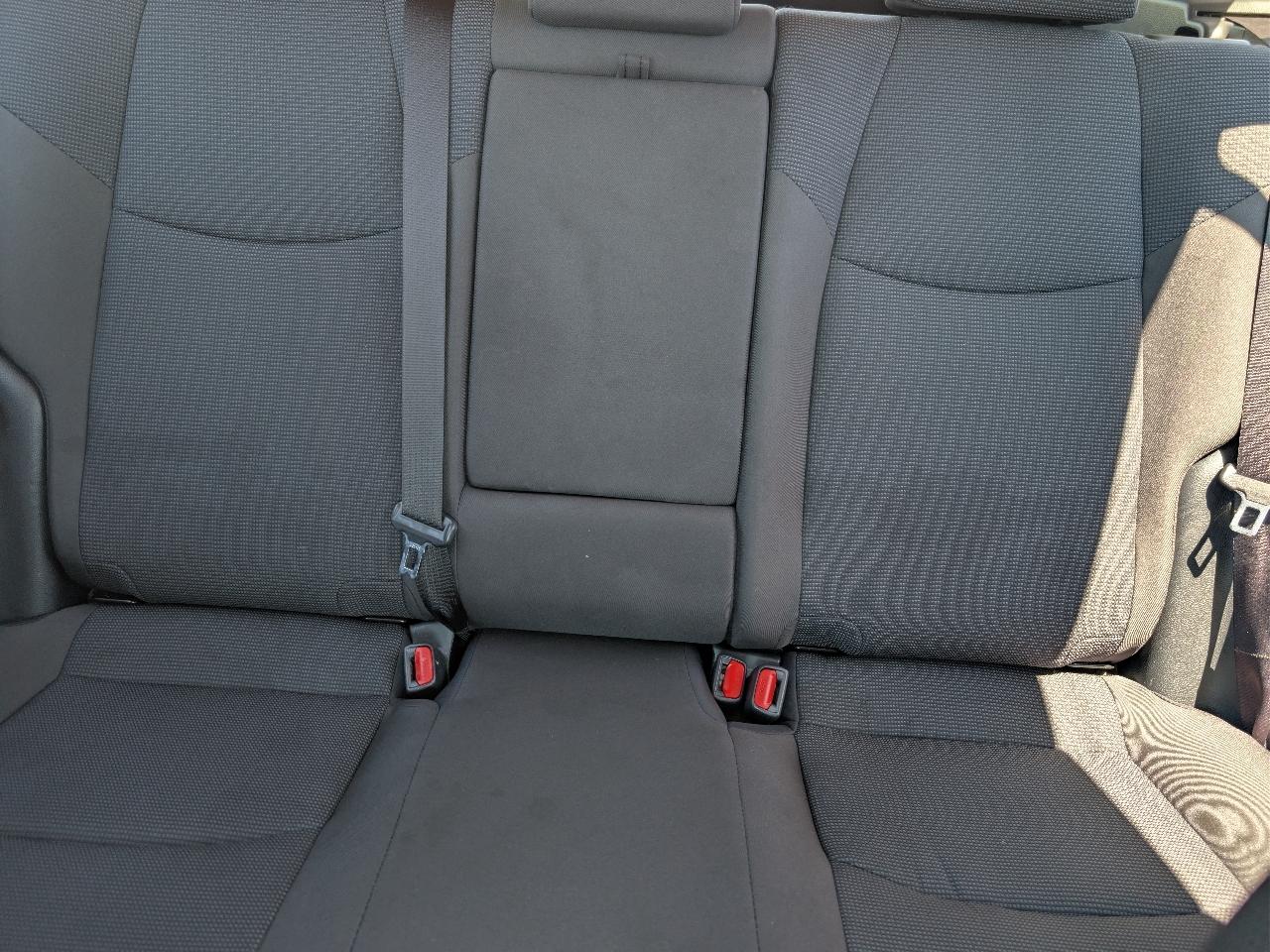 Toyota RAV4 Hybrid LE AWD (Natl) 2025