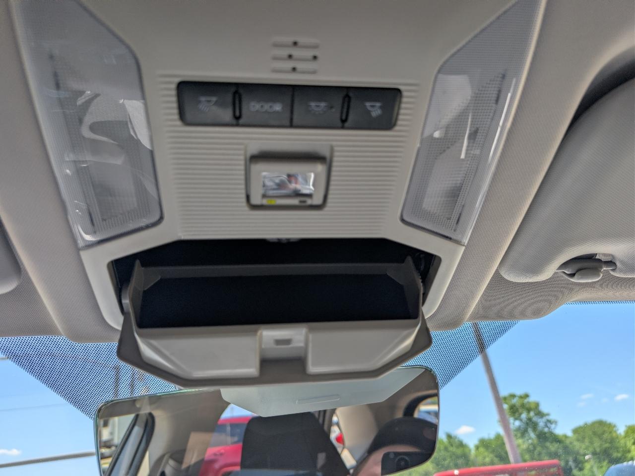 Toyota RAV4 Hybrid LE AWD (Natl) 2025