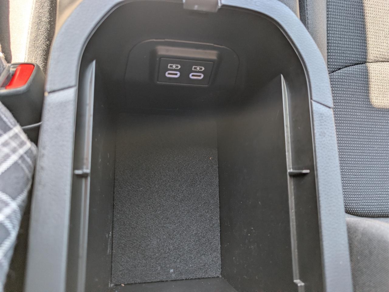 Toyota RAV4 Hybrid LE AWD (Natl) 2025