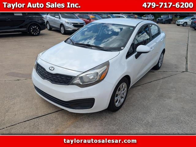 White 2015 Kia Rio LX Sedan Front-Wheel Drive