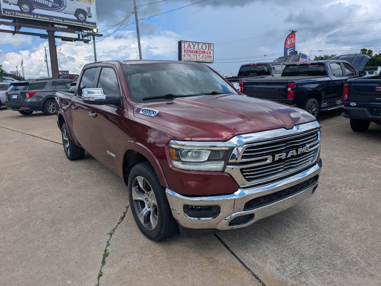 RAM 1500 Laramie 4x4 Crew Cab 5'7" Box 2019