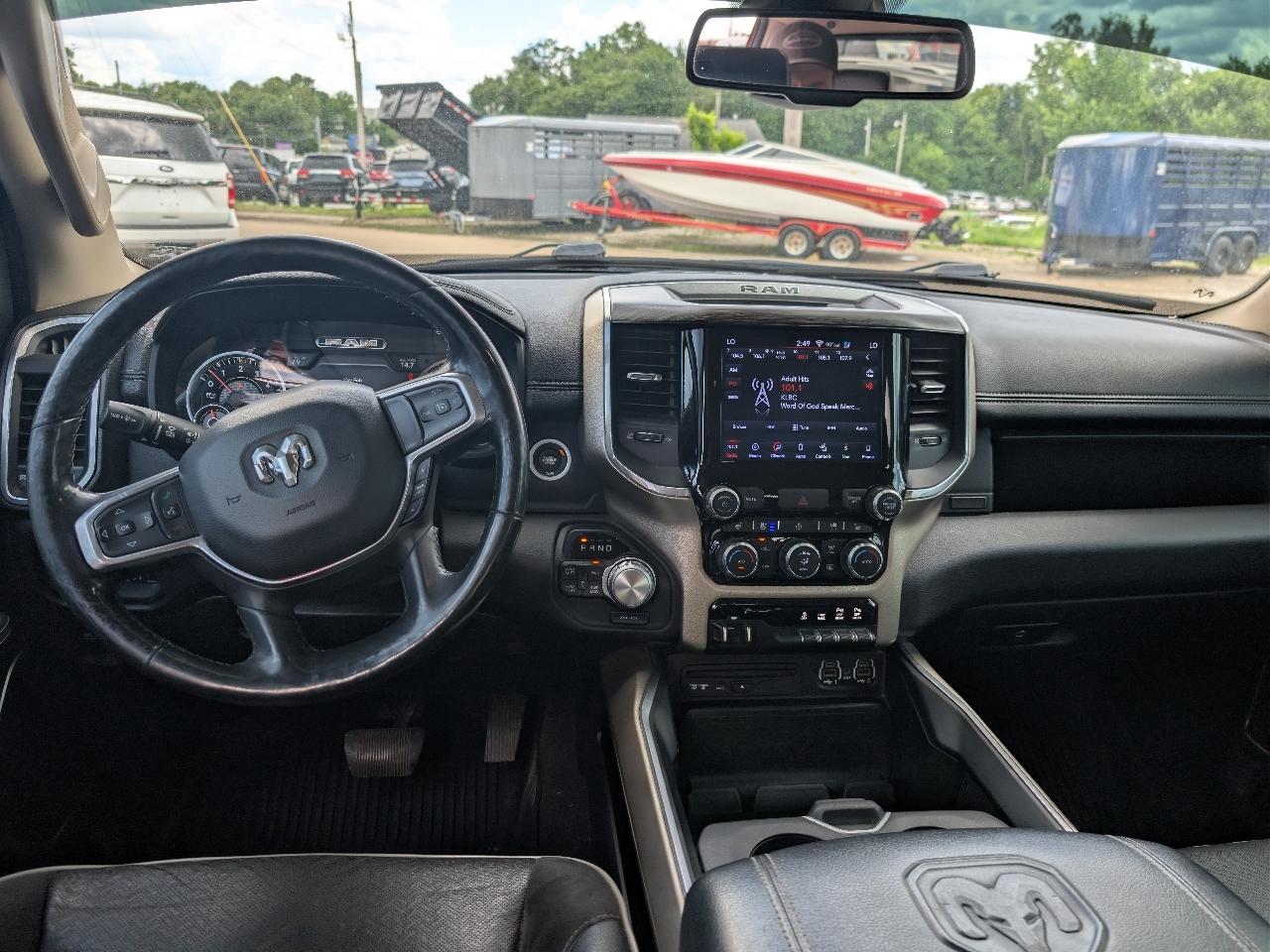 RAM 1500 Laramie 4x4 Crew Cab 5'7" Box 2019