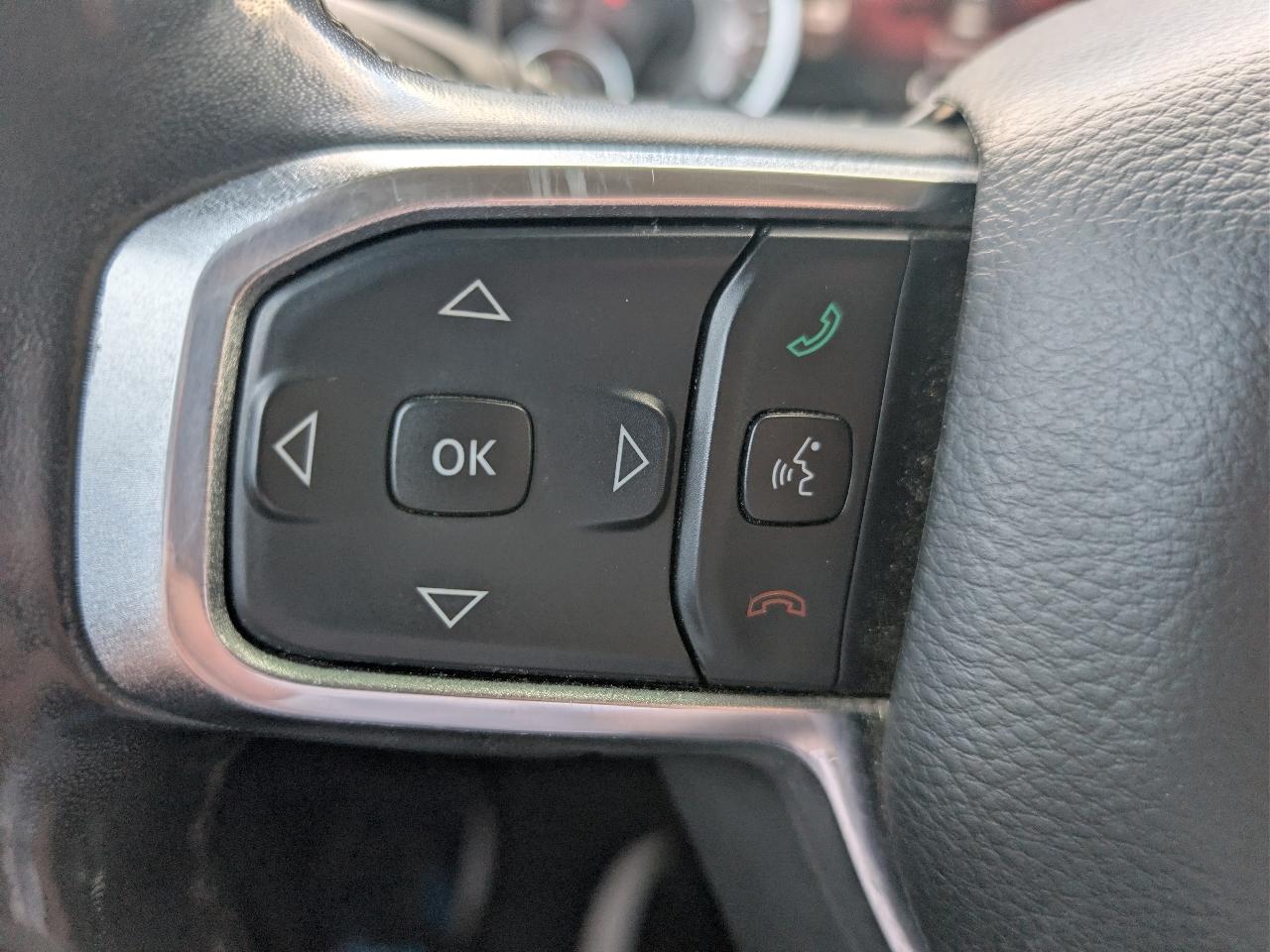 RAM 1500 Laramie 4x4 Crew Cab 5'7" Box 2019