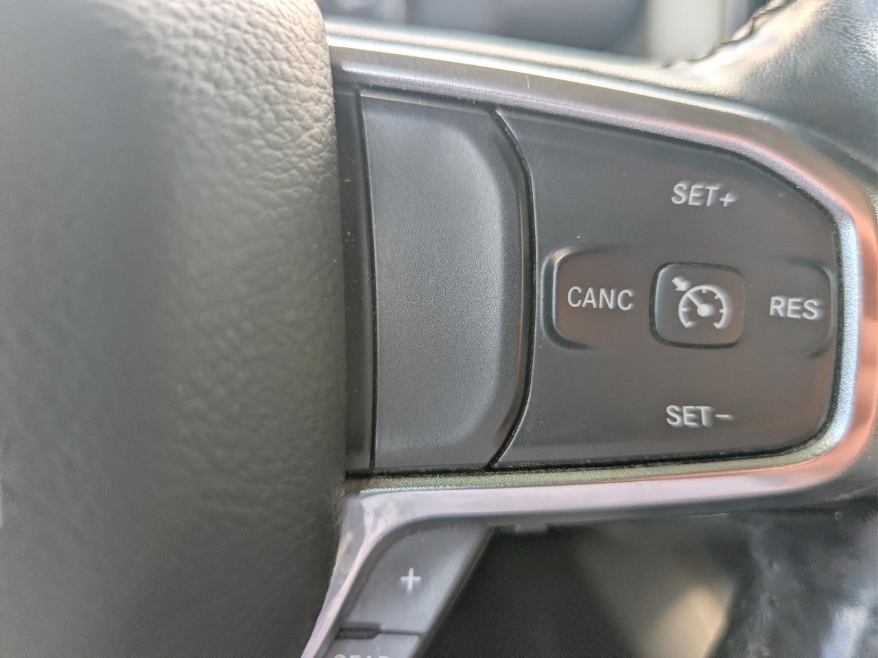 RAM 1500 Laramie 4x4 Crew Cab 5'7" Box 2019