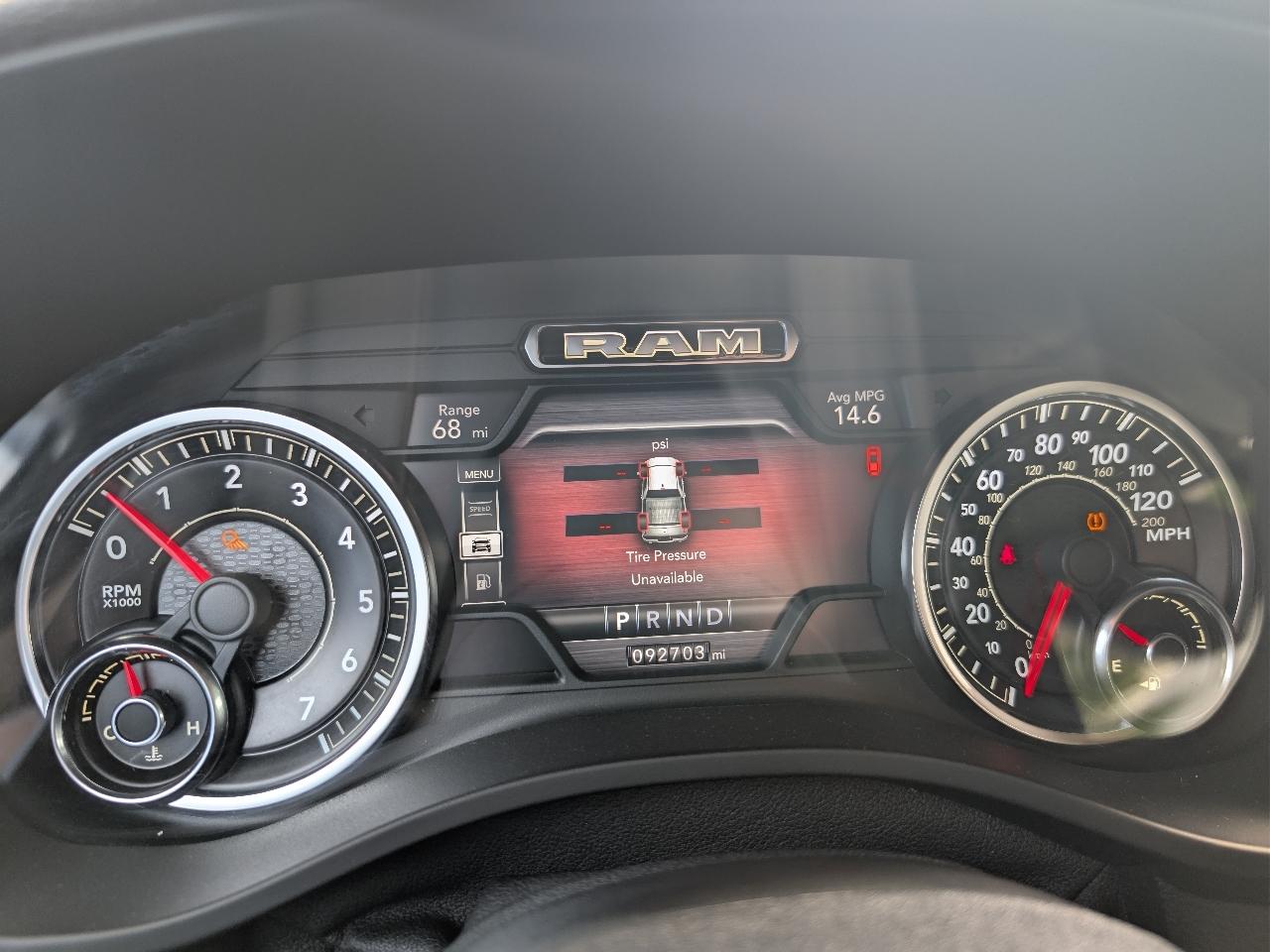 RAM 1500 Laramie 4x4 Crew Cab 5'7" Box 2019