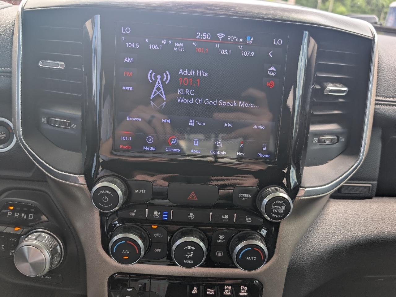 RAM 1500 Laramie 4x4 Crew Cab 5'7" Box 2019