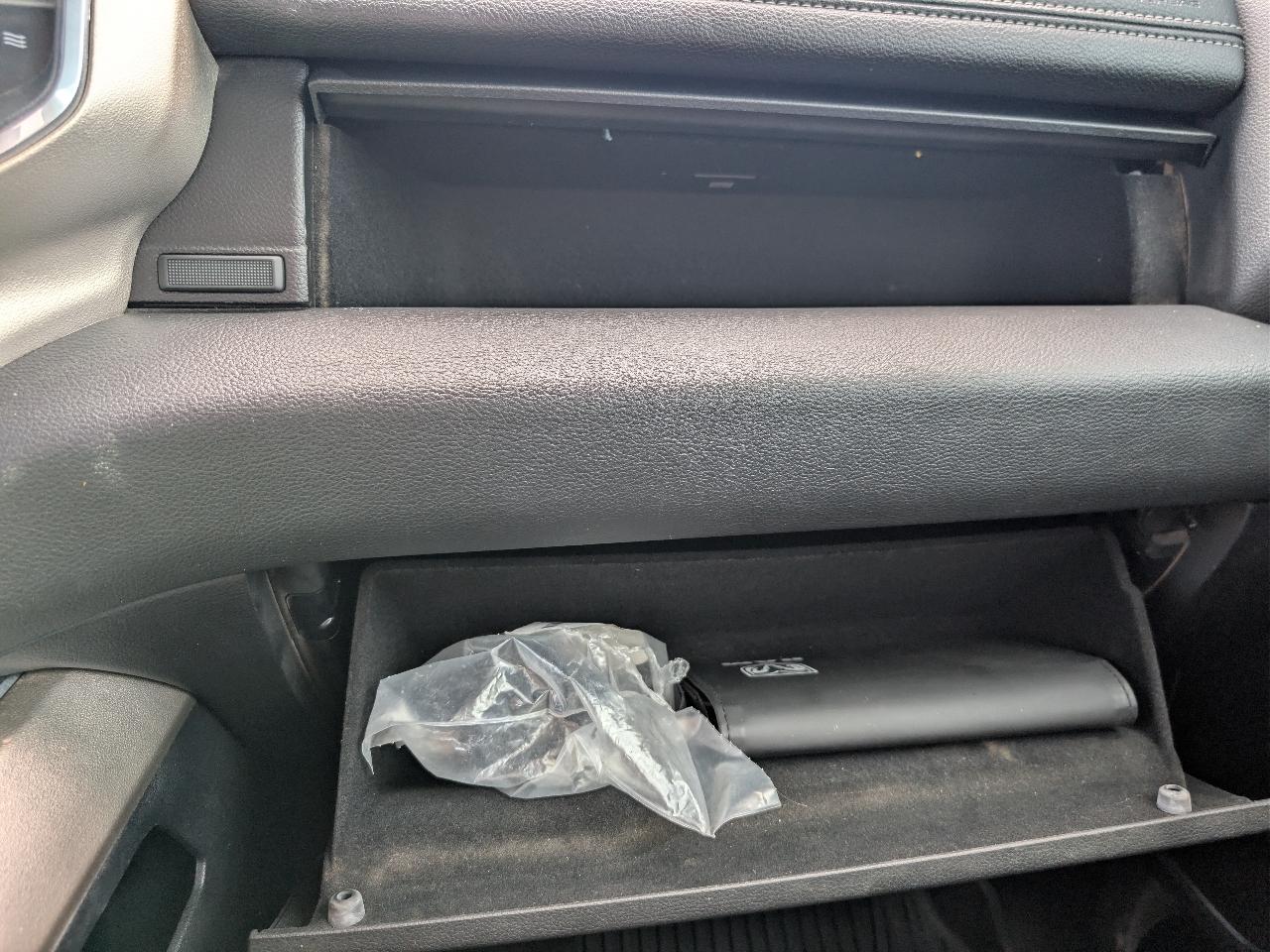 RAM 1500 Laramie 4x4 Crew Cab 5'7" Box 2019