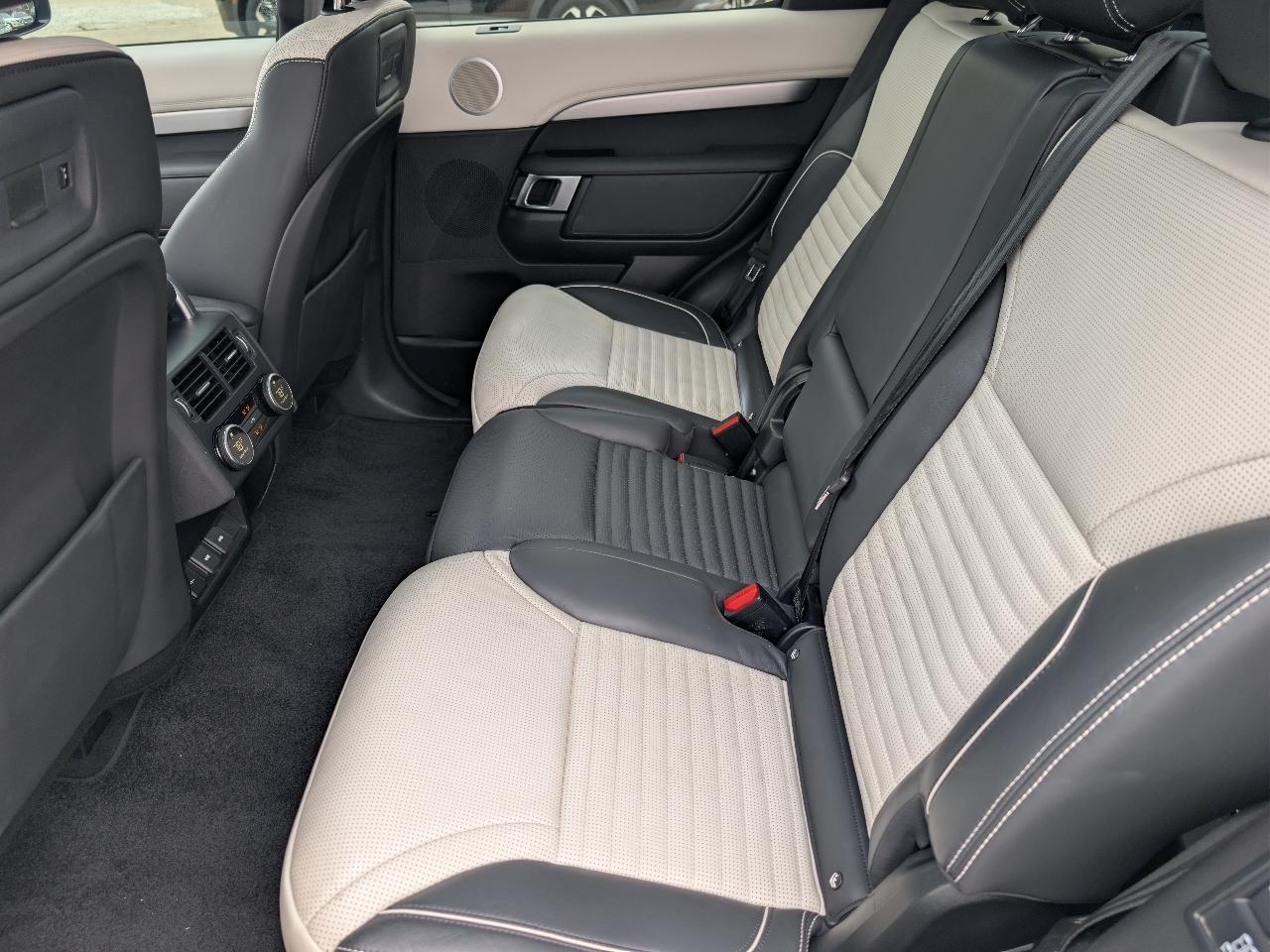 Land Rover Discovery P360 HSE R-Dynamic 2023