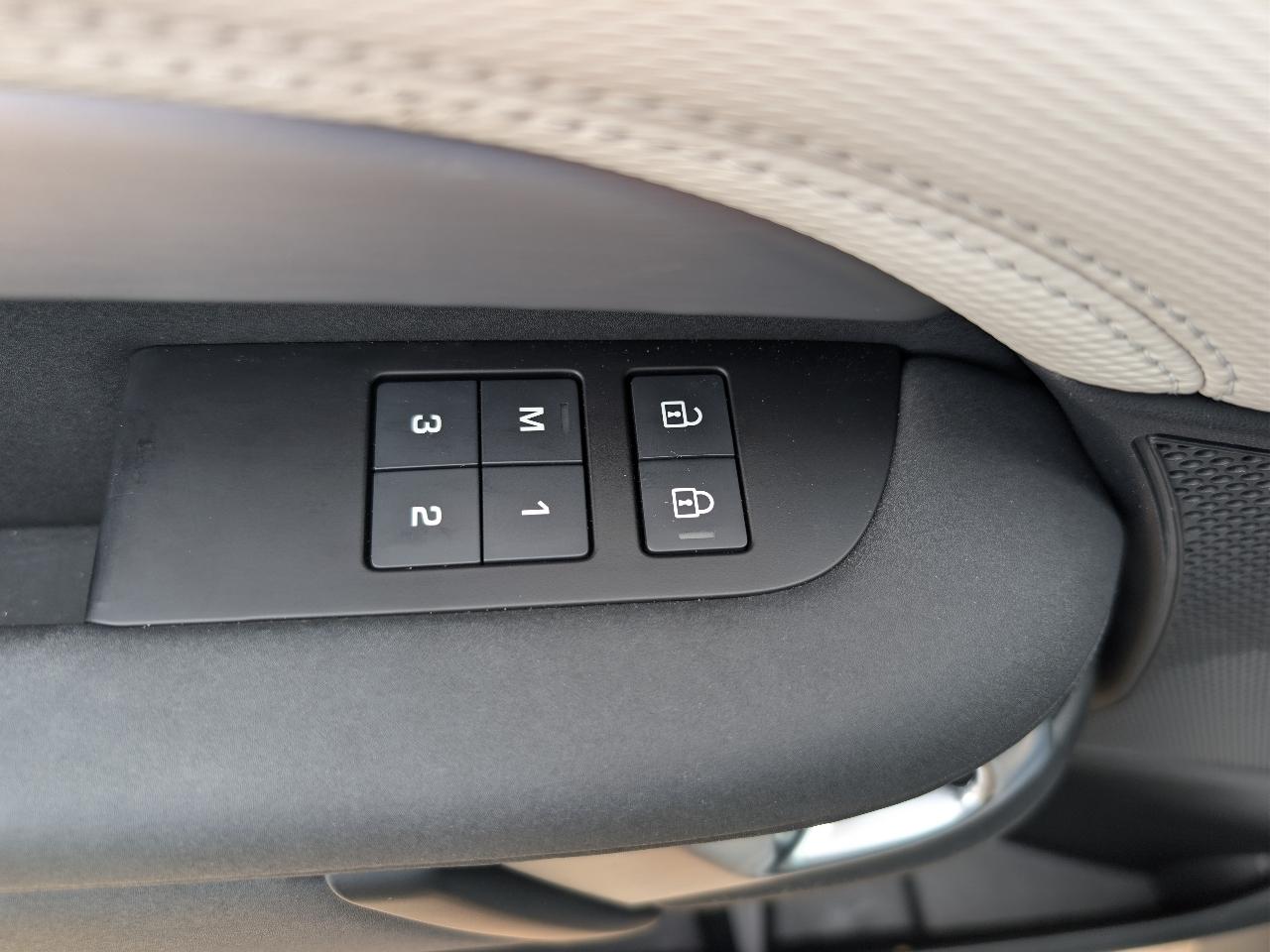 Land Rover Discovery P360 HSE R-Dynamic 2023