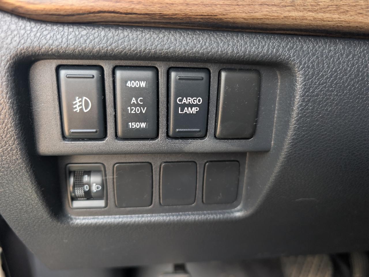 Nissan Titan 4x4 Crew Cab SL 2017